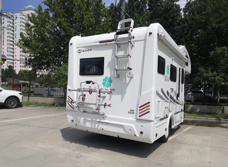 過幾天沈陽特?zé)狒[，這么多房車