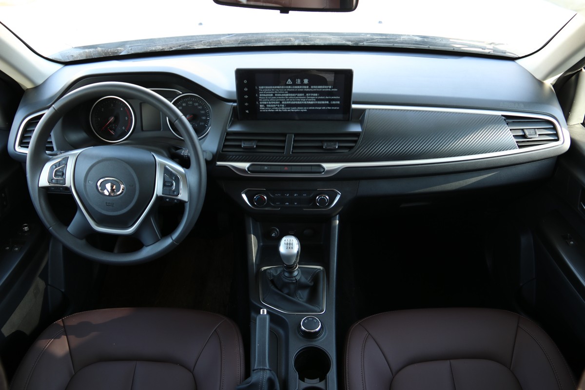 深度房車(chē)自駕，還是要選這樣的房車(chē)