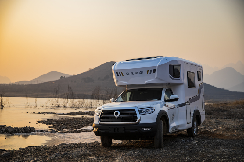 3月，北京房車展，看長城炮房車