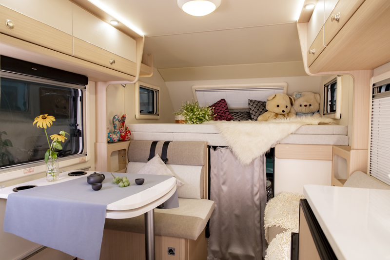 大床睡得才舒服，這款房車必須選