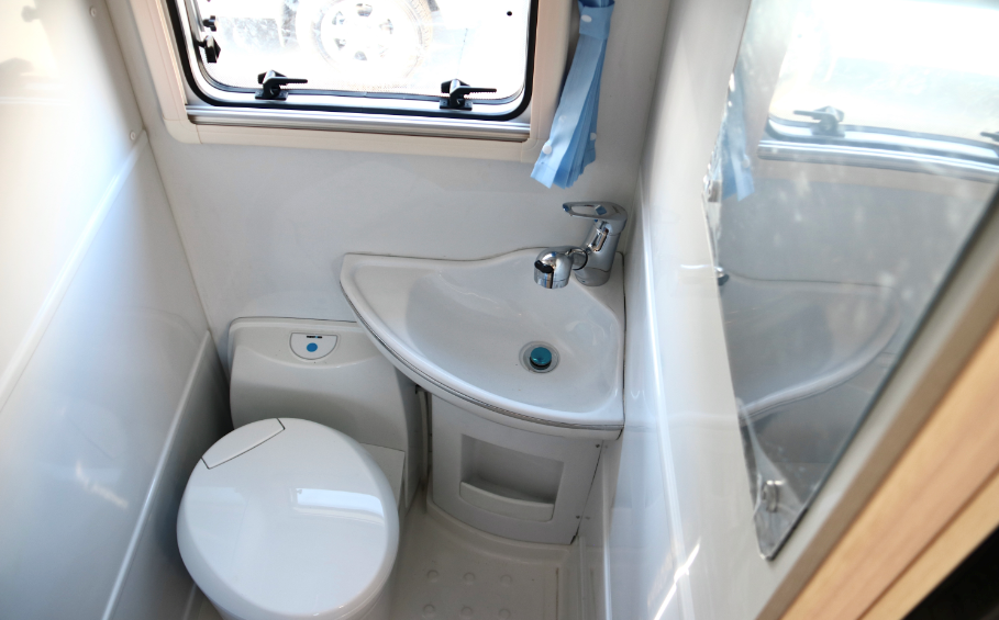 分時四驅(qū)、超大空間、一代經(jīng)典——風駿C7！