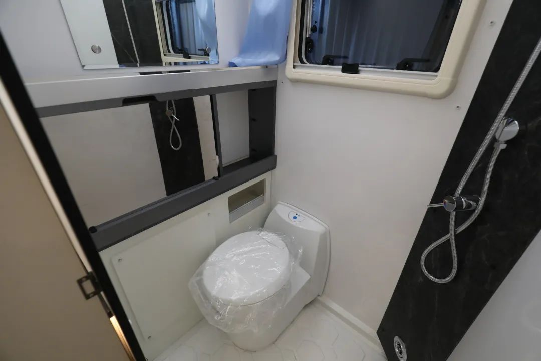 成年人不做選擇題，自由與安穩(wěn)我都要！