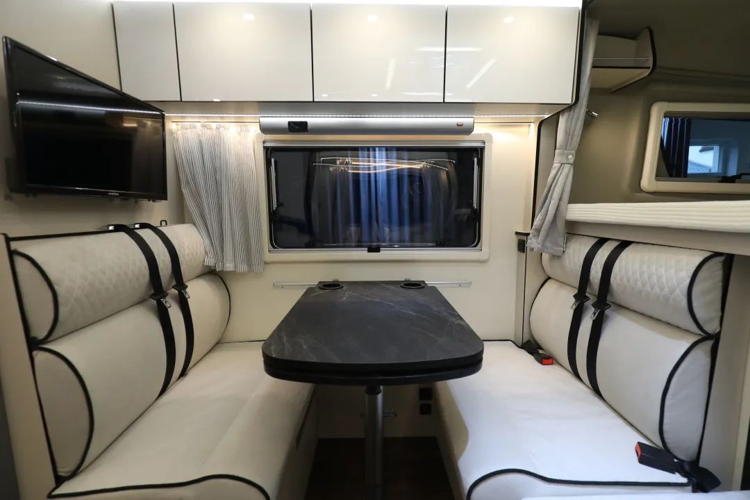 成年人不做選擇題，自由與安穩(wěn)我都要！