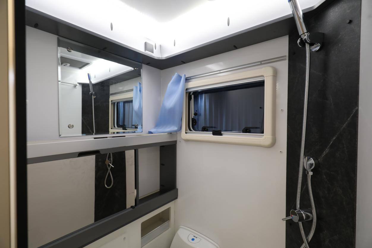 售價公布l自由炮C耀目上市！