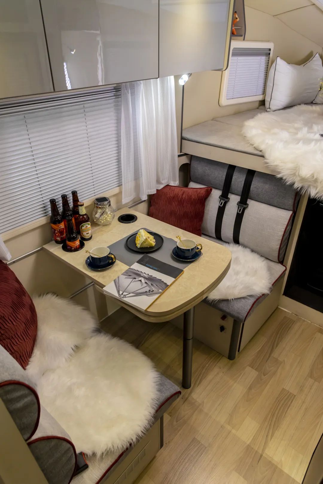 想買輛房車環游中國，該選B型還是C型？