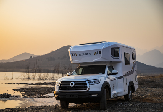 3月，北京房車展，看長(zhǎng)城炮房車